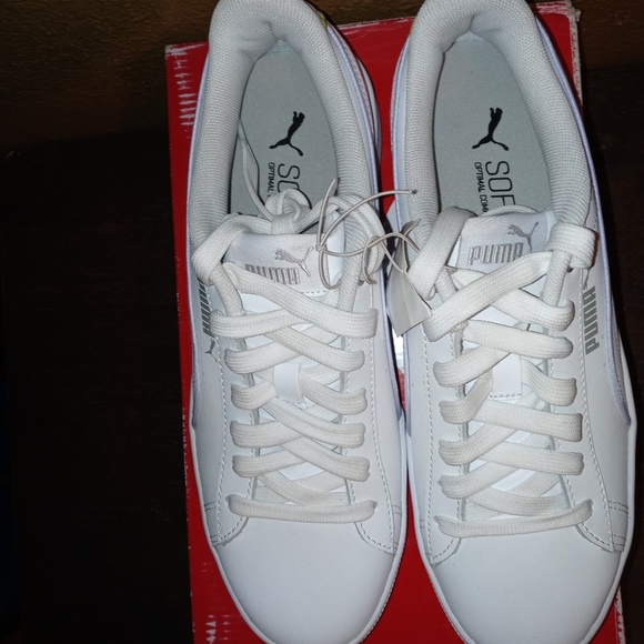 Women's Pumas Vikky V2 - Picture 4 of 5